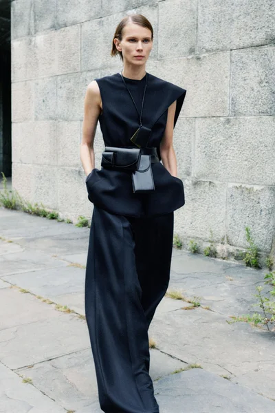 Look 30